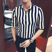 Load image into Gallery viewer, Men's striped shirt short